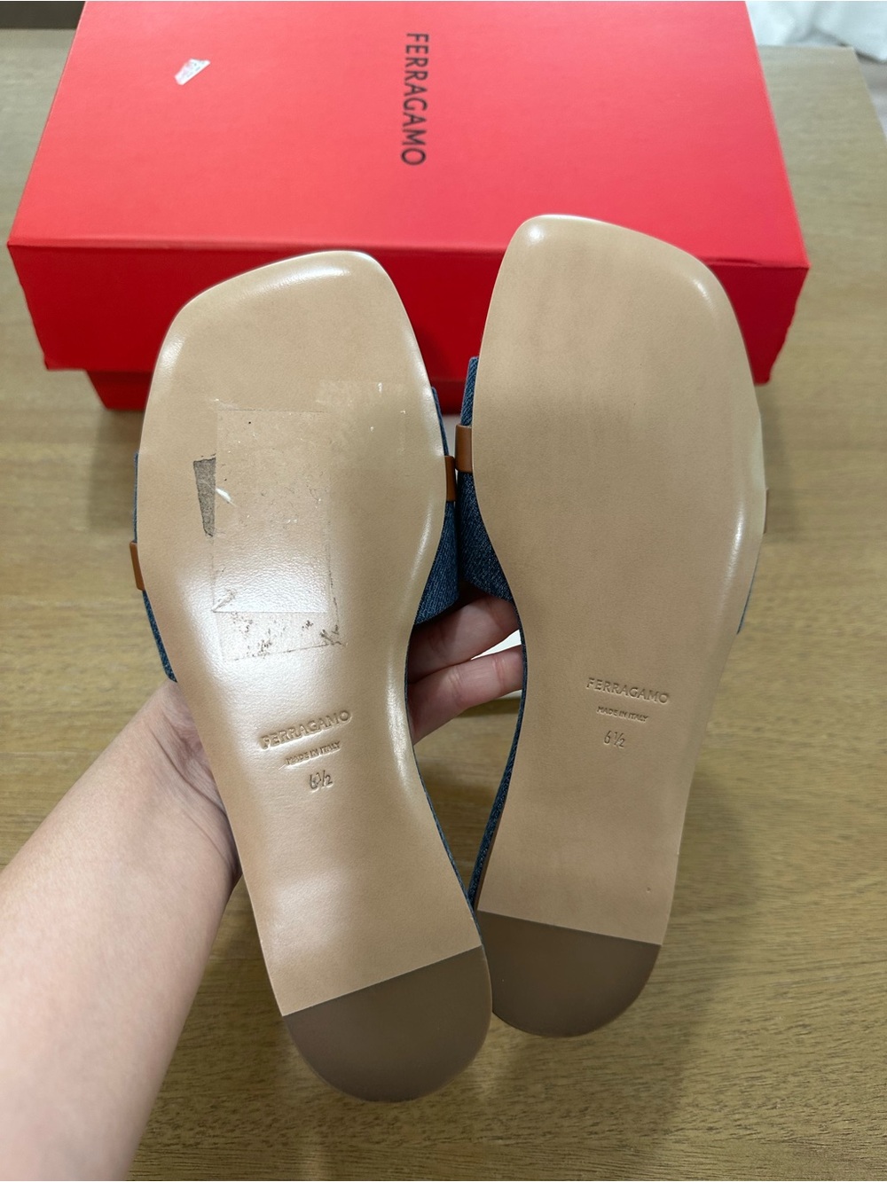 Salvatore Ferragamo Gancini Slide (size 6.5C) - Picture 2 of 5